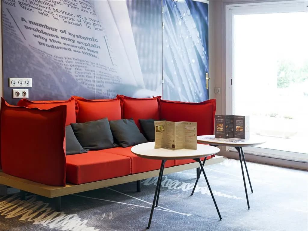 ibis Laval Le Relais d'Armor - Photo 3