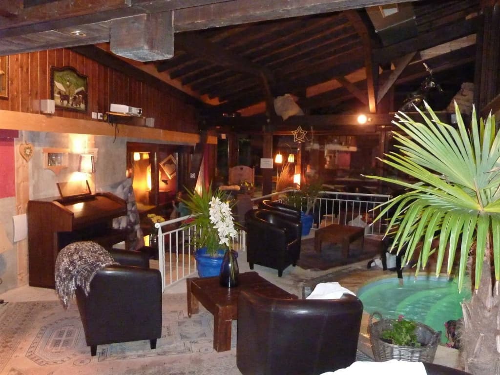 Chalet Hôtel La Chaumière - Photo 3