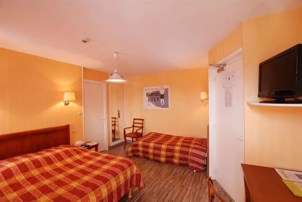 Hôtel Le Commerce - Photo 5