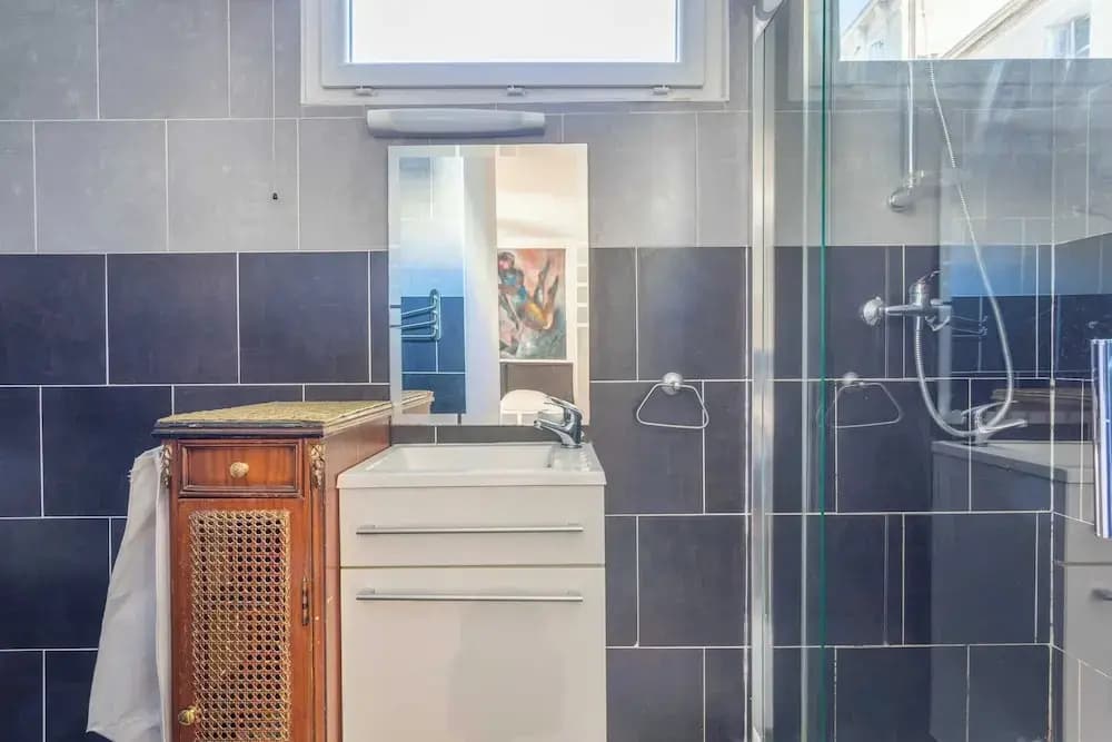 1 Bedroom Apartment in La Plaine - Photo 4