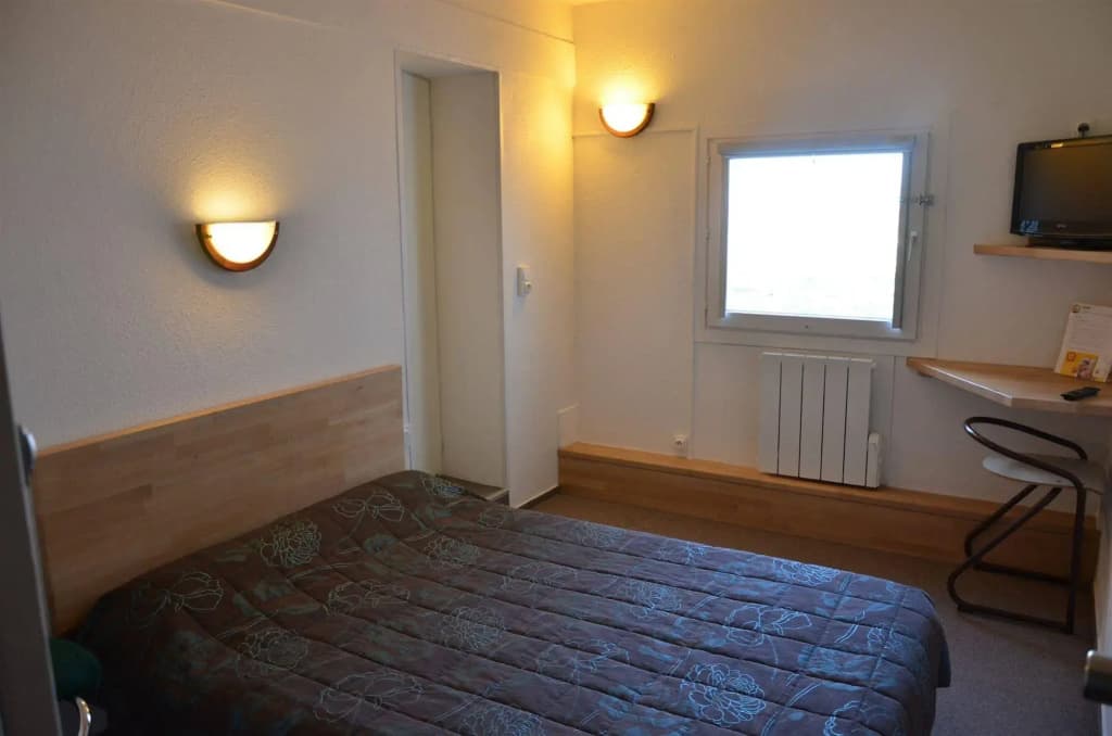 HÔTEL - Mâcon la Salle - Photo 3