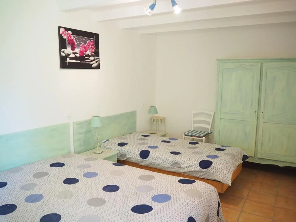 Holiday Home With Swimming Pool - Photo 4