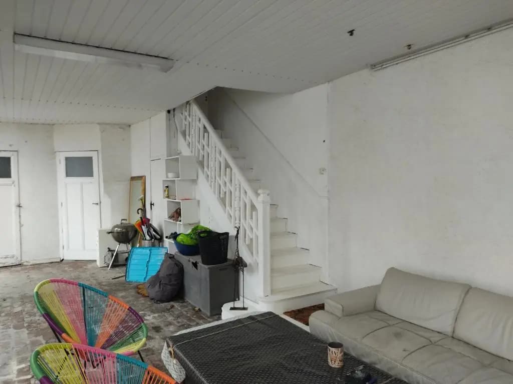 appartement individuelle refais a neuf,ds maison de maître,6 couchages dont un lit kingsize,cuisine avec lave vaisselle,ru...