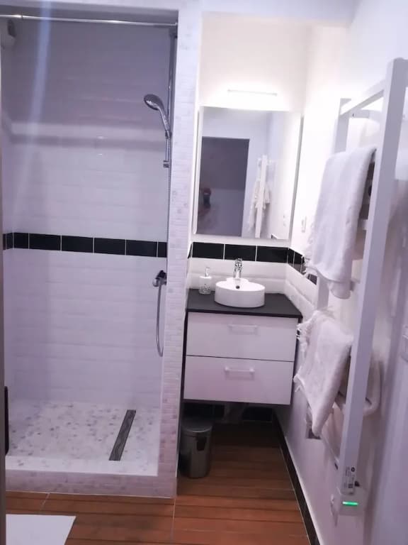 High Standing Apart 55m2 - Reserved Parking - 1 Room - Photo 5