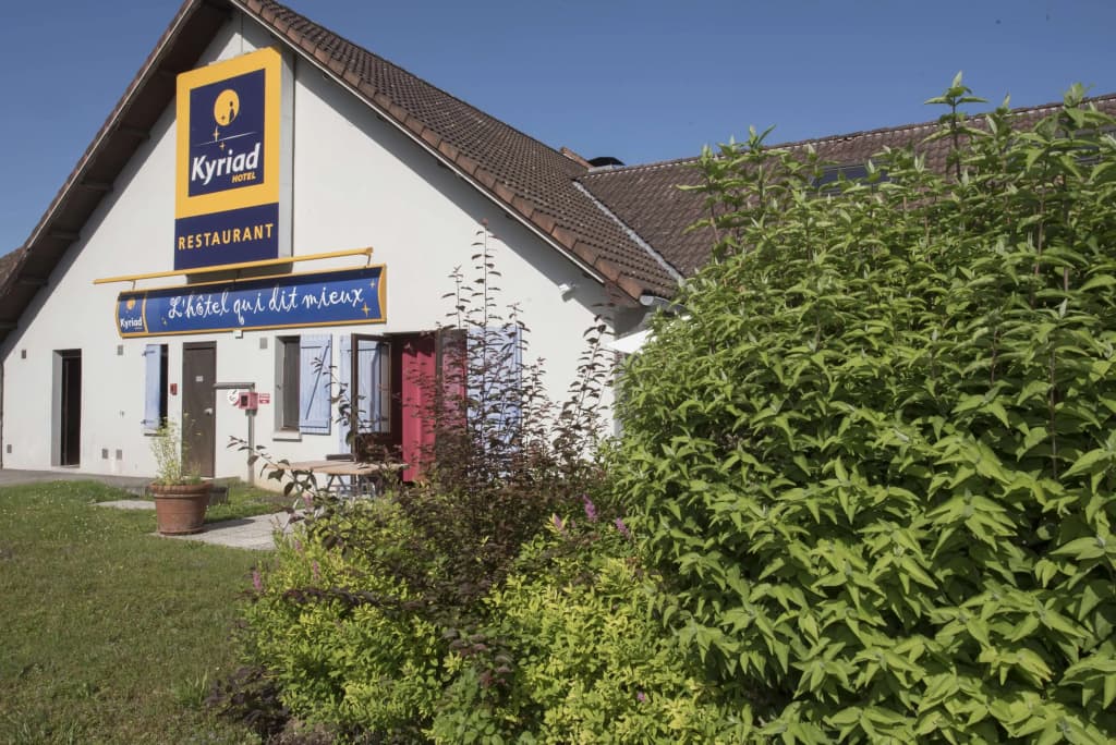 Kyriad Geneve - Saint-Genis-Pouilly - Photo 1