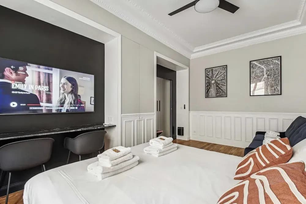 Elegant Apartment -1br/6p - Arc de Triomphe - Photo 2