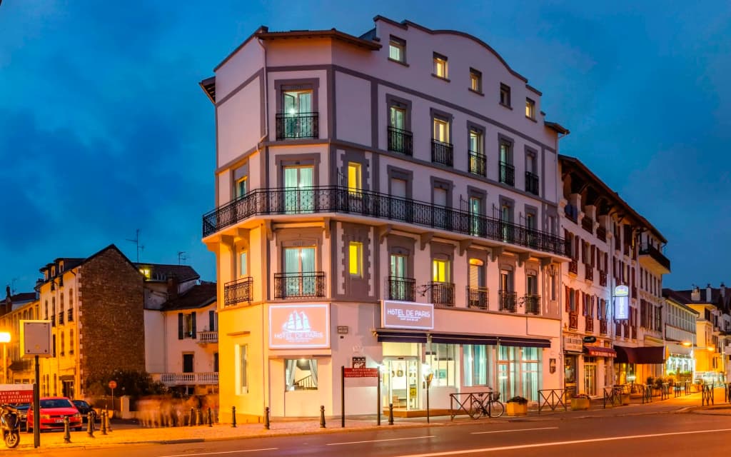 Brit Hotel De Paris - Photo 1