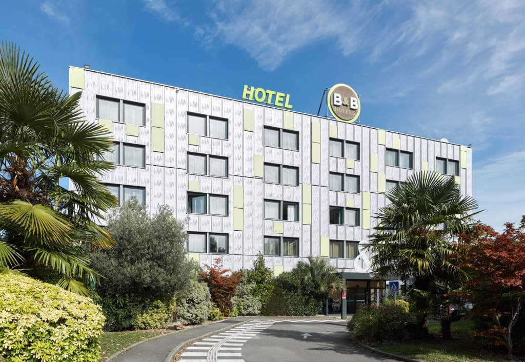 B&B HOTEL Orly Rungis Aéroport - Photo 1