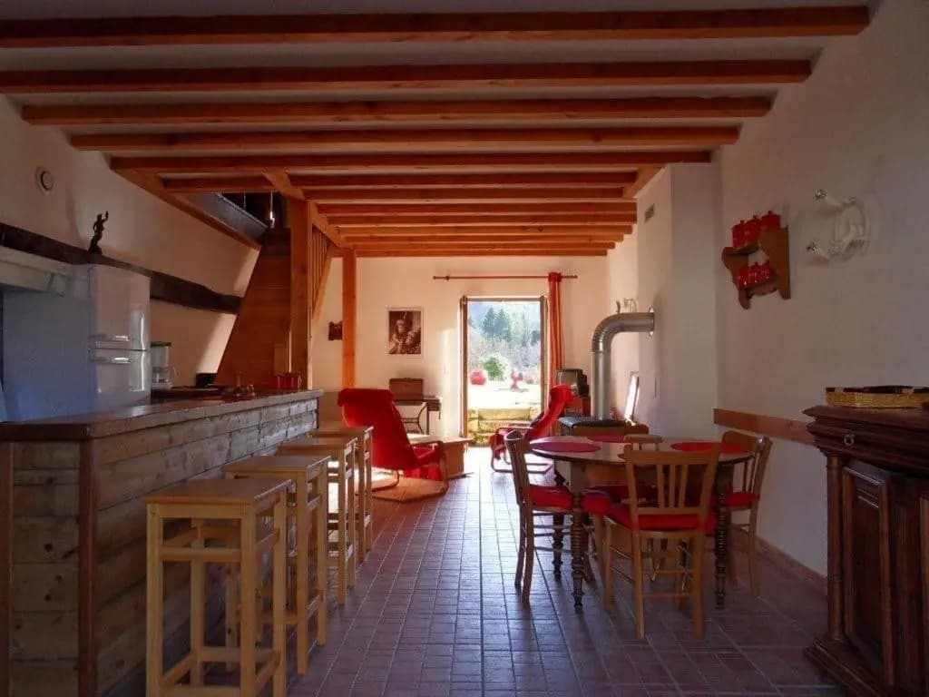 Gîte Châtel-Montagne, 3 pièces, 4 personnes - FR-1-489-47 - Photo 5