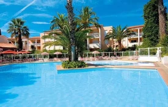 T3 A/C Côte d'Azur, Piscine, Plage à 350m, WIFI - Miniature 6
