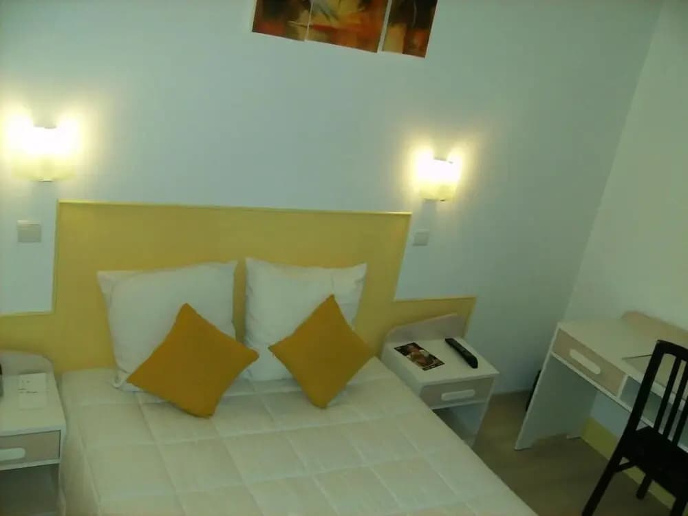 Hotel Pedussaut - Miniature 6