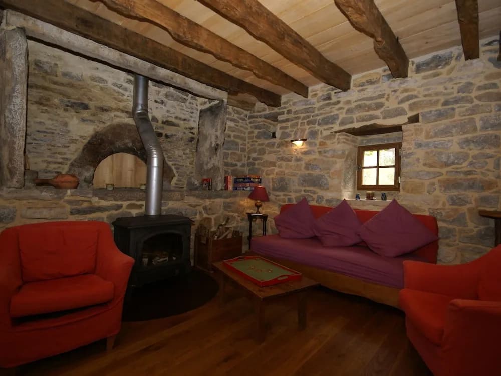Spacious Holiday Home in Alvignac with Swimming Pool - Photo 5