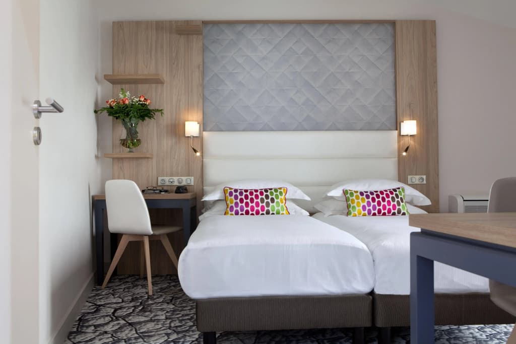Serotel Suites - Photo 4