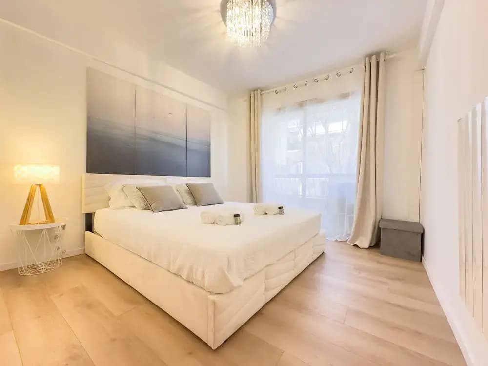 Le Dor in Cannes With 1 Bedrooms and 1 Bathrooms - Photo 4