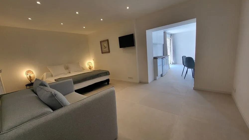 Ideal BnB - Photo 2