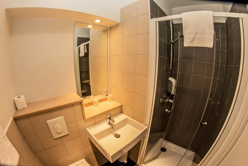 Hôtel Première Classe Thionville - Miniature 8