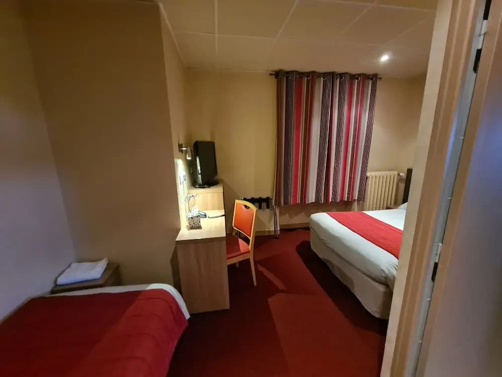 Hostellerie du Cantal - Photo 4