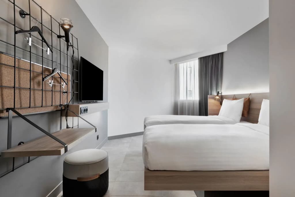 Moxy La Ciotat - Photo 3