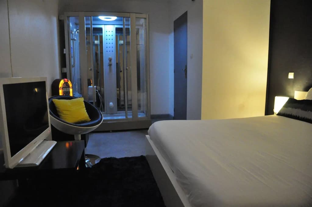 Hotel M - Miniature 8
