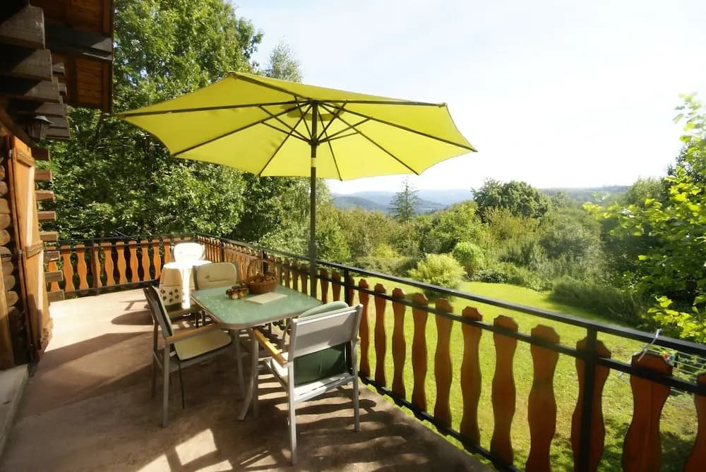 Spacious Chalet for 4 in Hommert - Photo 3