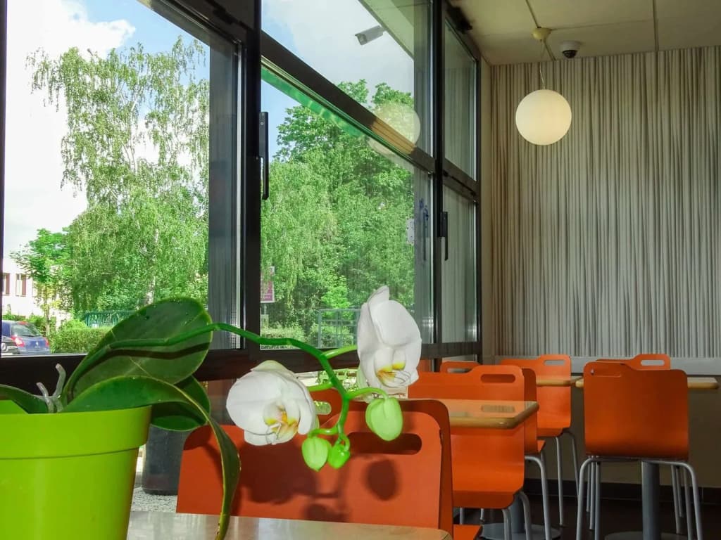 ibis budget Tours Nord - Miniature 7