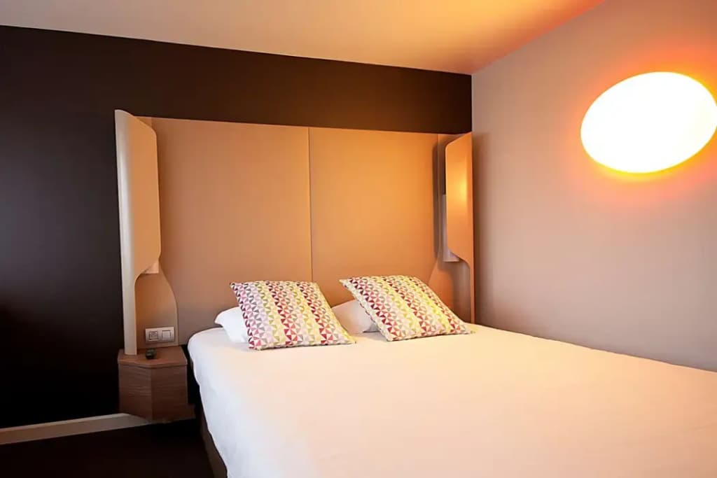 Hôtel Campanile Clermont-Ferrand Sud - Aubière - Photo 5