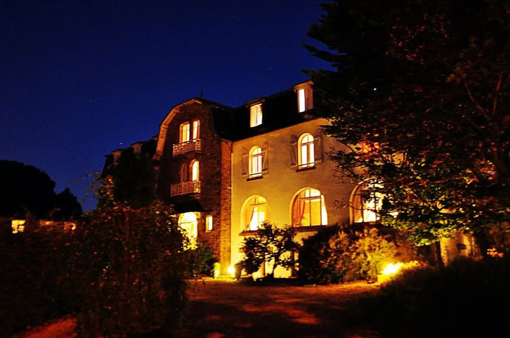 L'Escale Hôtel Bellevue - Photo 1