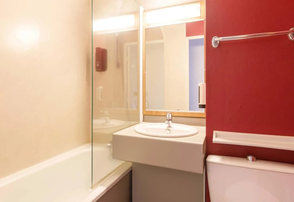 B&B HOTEL Le Puy-en-Velay - Miniature 8