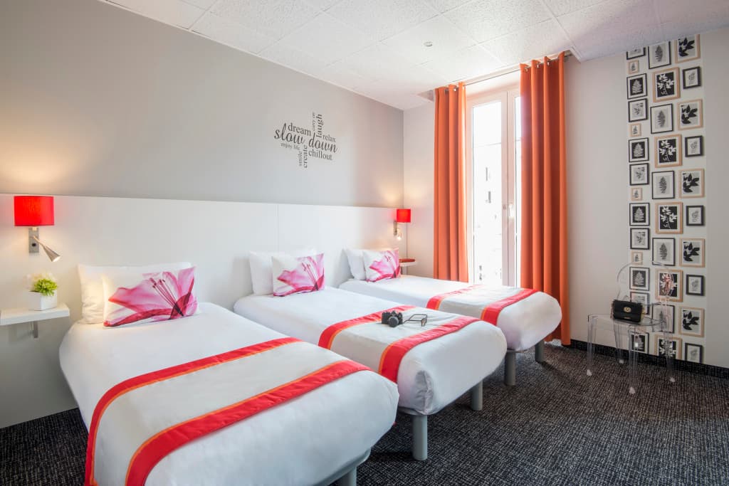 Amaryllis Hotel - Photo 2
