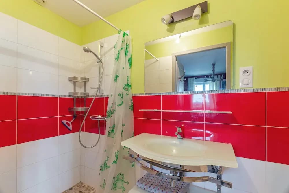Apartment With one Bedroom in Mortagne-sur-gironde, With Furnished Gar - Miniature 7