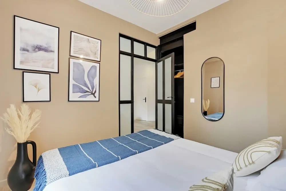 Charming 1-bedroom Apartment in Vibrant 19th Arrondissement - Photo 4