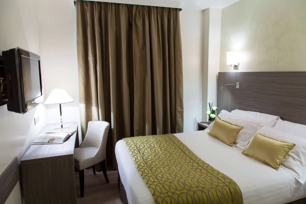 Best Western Plus Hotel Carlton - Photo 4