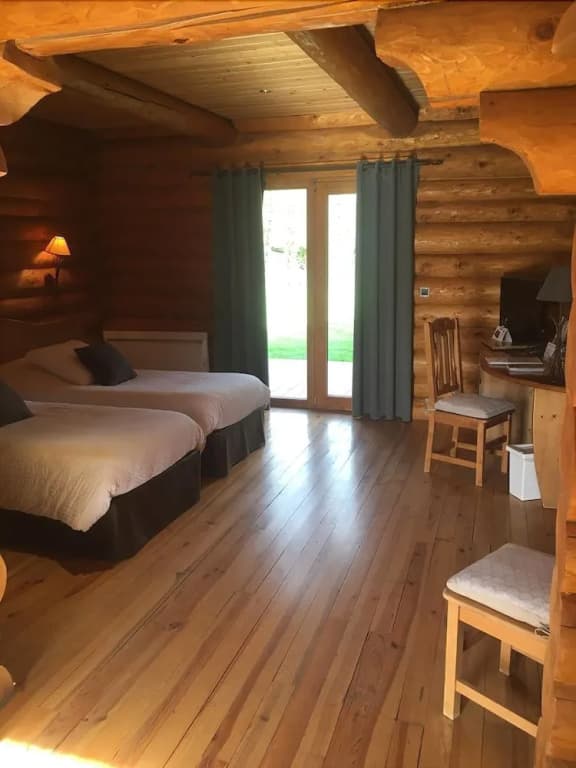 Logis Hôtel-Restaurant Domaine de Montecristo et Gîte l'Évasion Dantès - Photo 3