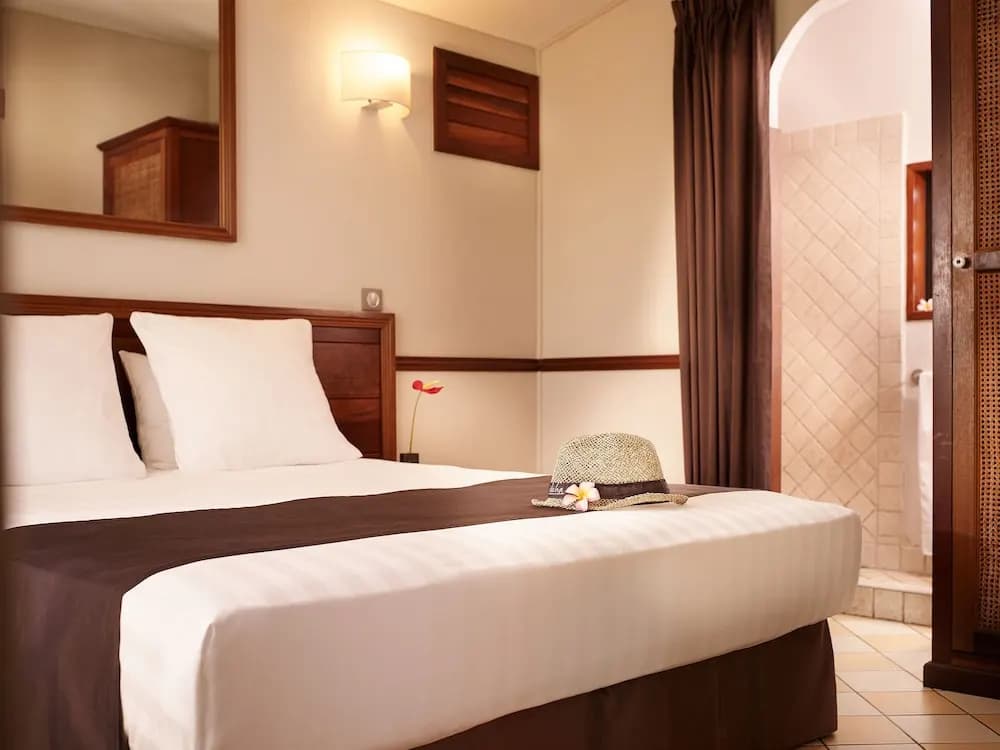 Iloha Seaview Hotel - Photo 3