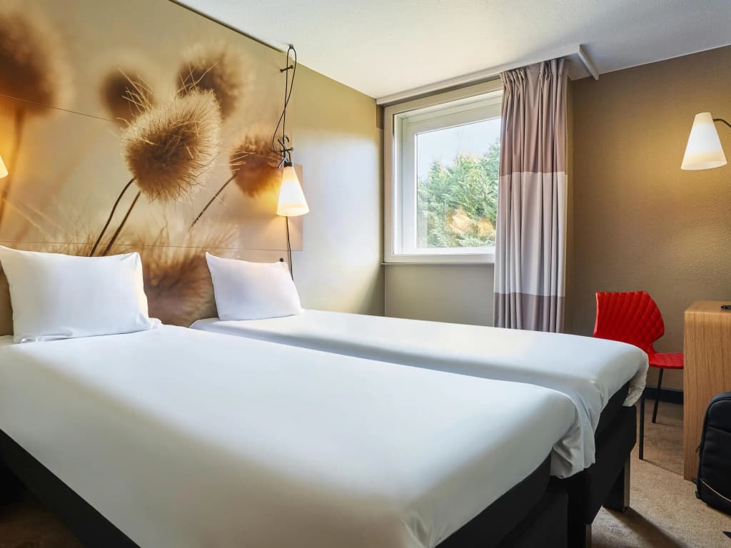 ibis Marne La Vallee Emerainville - Photo 2