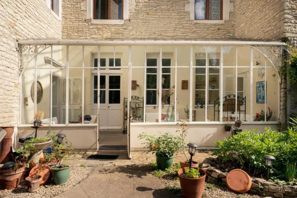 15 Place Voltaire - Photo 1