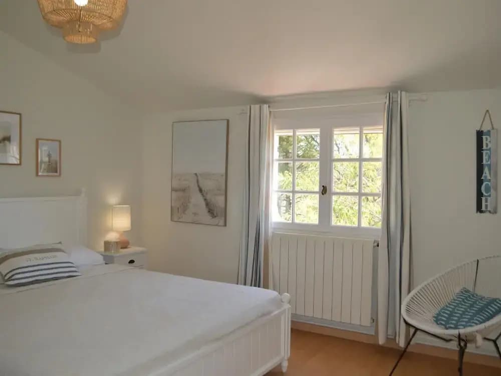 Holiday Home With Large Garden and Pool - Photo 5