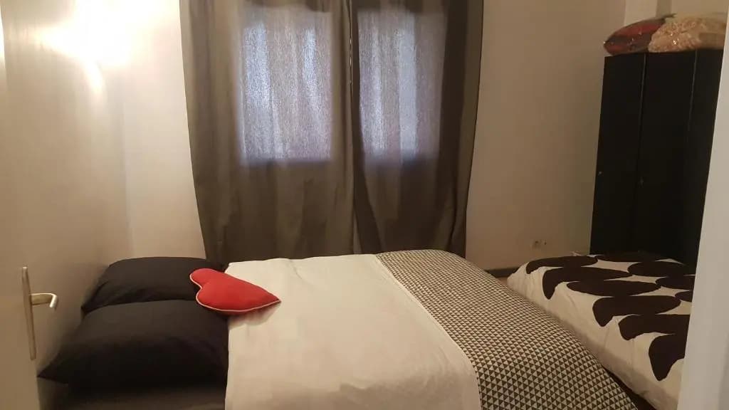 Appart entier 1 ch à ch-gontier 1er ou 2eme étage - Photo 2