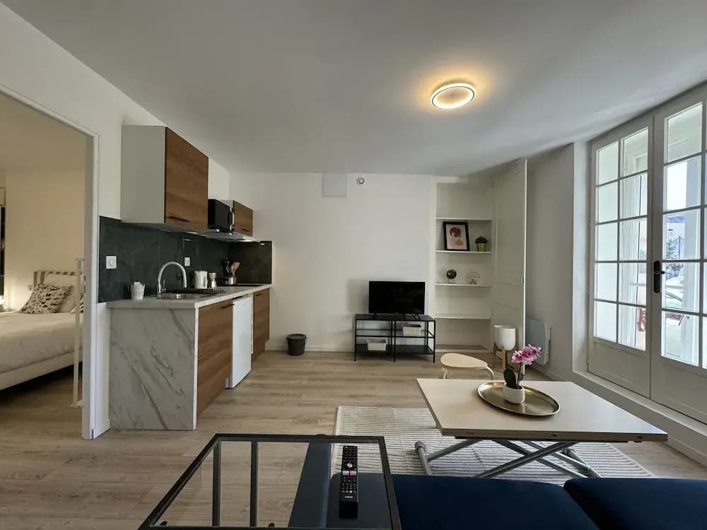 Apartment in Le Mans With Private Terrace - Photo 4