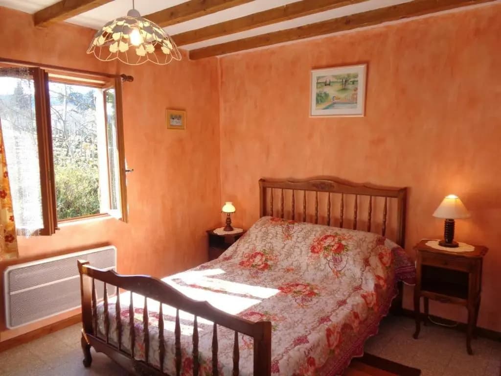 Gîte Saint-Haon-le-Châtel, 4 pièces, 6 personnes - FR-1-496-21 - Photo 2