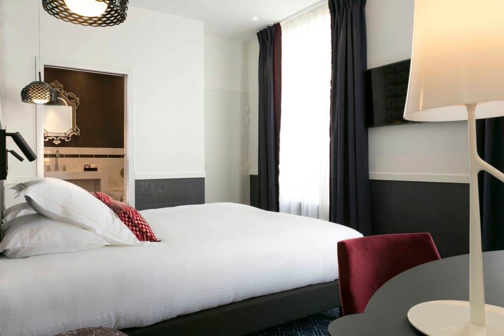 Hotel Continental - Reims - Photo 2