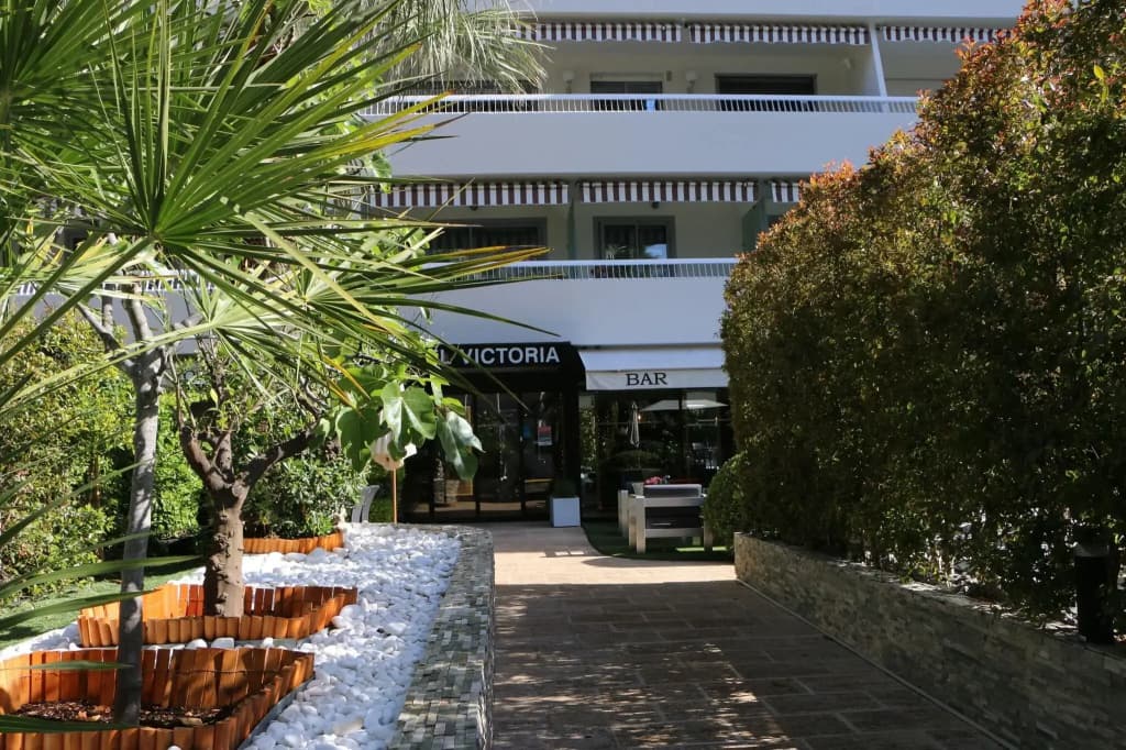 Hotel Victoria - Photo 1