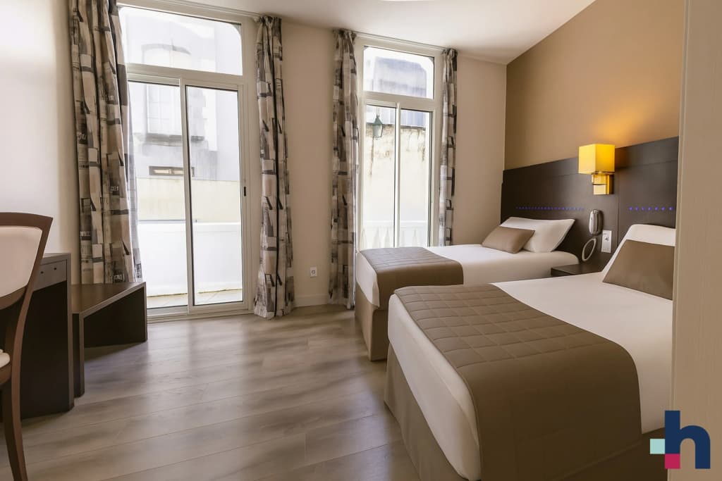 Hôtel Croix des Bretons Lourdes Pyrénées - Photo 4