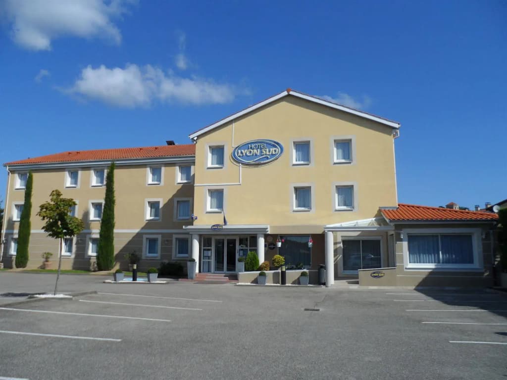 Hôtel Lyon Sud - Photo 1