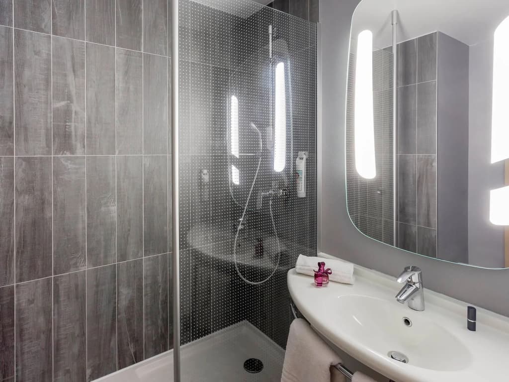 ibis Bourges - Miniature 7