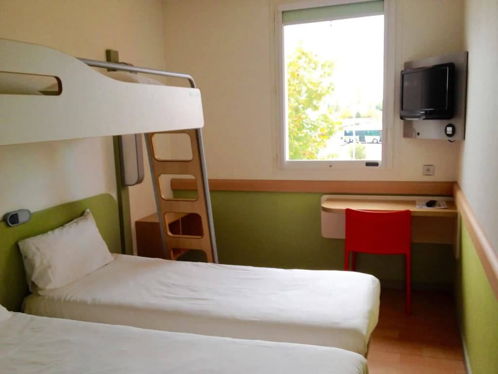 ibis budget Roanne - Photo 2