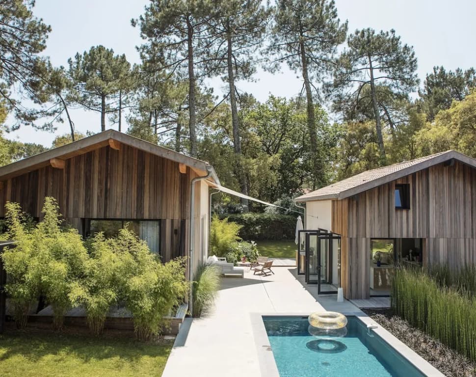 Salty Woods Lodge - Photo 1