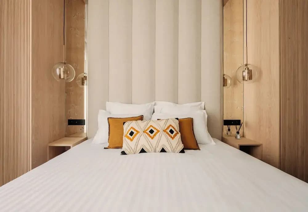 HIGHSTAY - Luxury Serviced Apartments - North Marais 1 - Photo 1