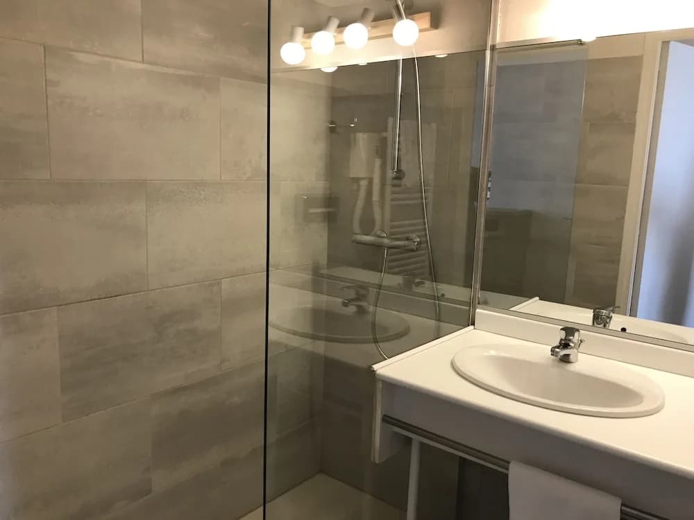 La Villa des Houx - Miniature 8