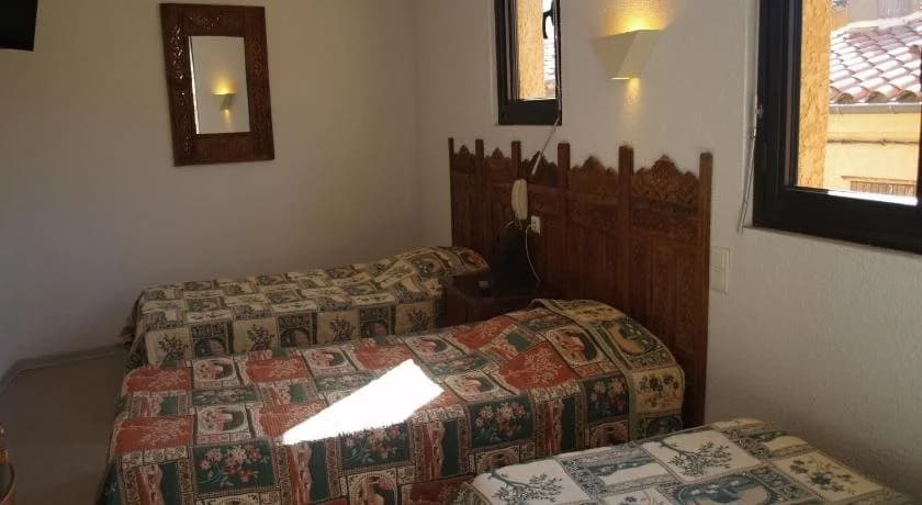 Auberge De Cucugnan - Miniature 6